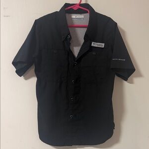 Boys Small (8) Columbia Black Short-Sleeve Button-Down Omni-Shade Shirt, EUC